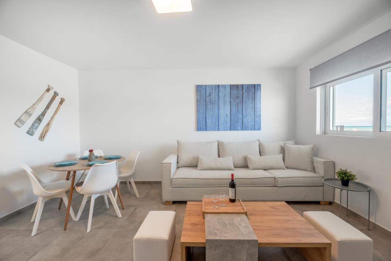 Costa Vasia Seaside Suites And Apartments 벌하티 외부 사진