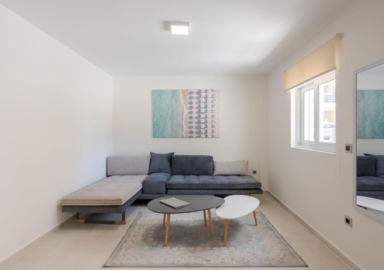 Costa Vasia Seaside Suites And Apartments 벌하티 외부 사진