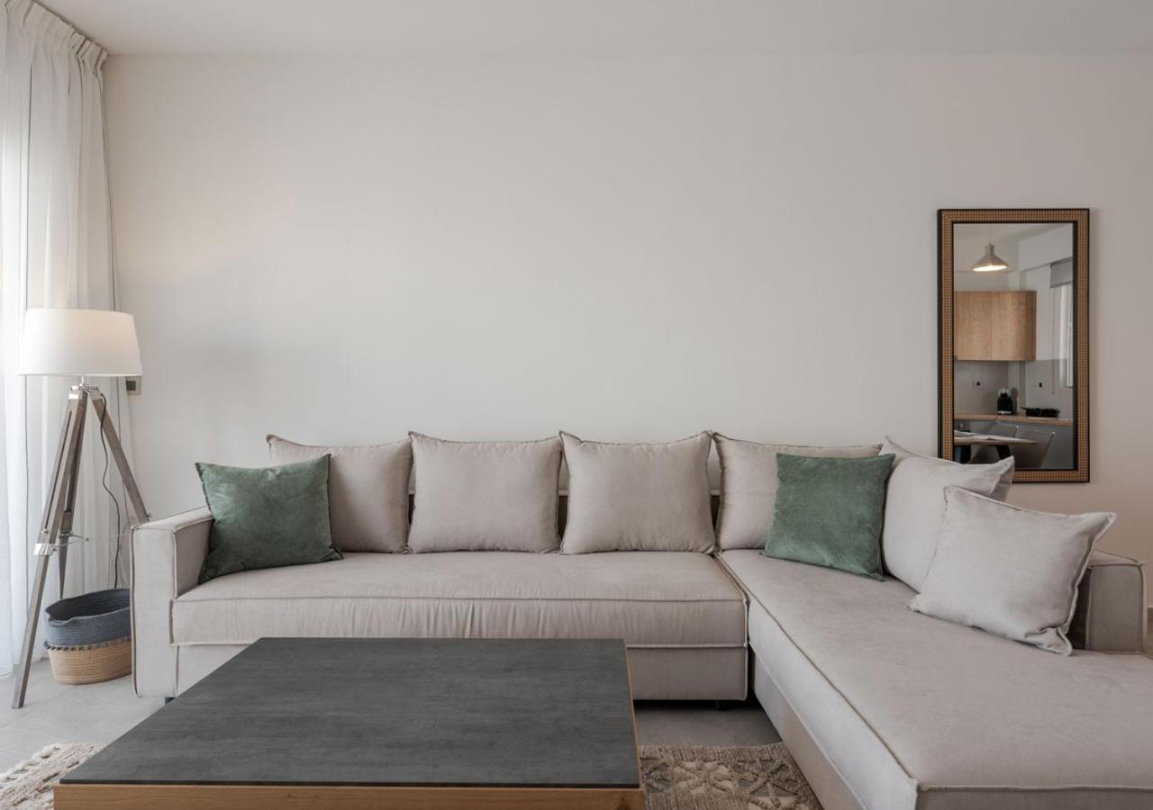 Costa Vasia Seaside Suites And Apartments 벌하티 외부 사진