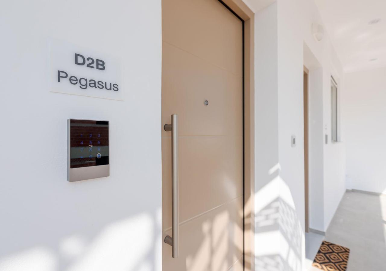 Costa Vasia Seaside Suites And Apartments 벌하티 외부 사진
